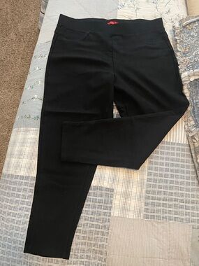 Black Slim Ponte Leggings